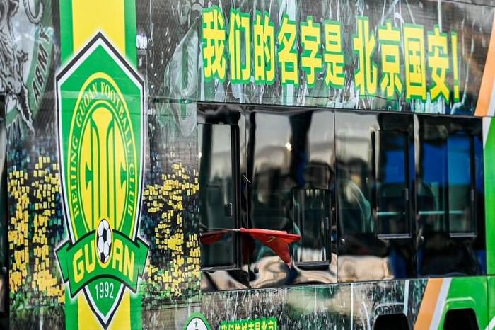 那不勒斯想以2000万＋500万欧签萨马尔季奇据《罗马体育报》报道称，那不勒斯已经启动了引进萨马尔季奇的交易，想报价2000万欧＋500万欧。